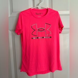Girls Under Armour  Pink Short Sleeve Shirt Size Youth Small